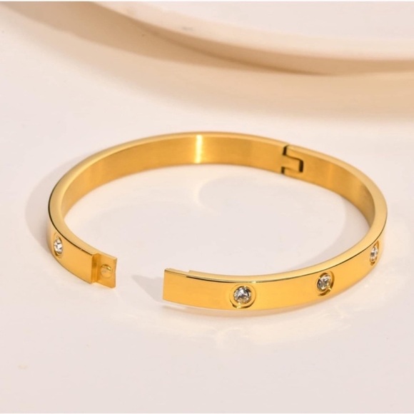 Love Crystal Bangle Bracelet Set - Picture 3 of 3